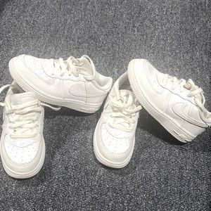 White toddler Air forces 2 pairs $50 1 pair $25 machine washed